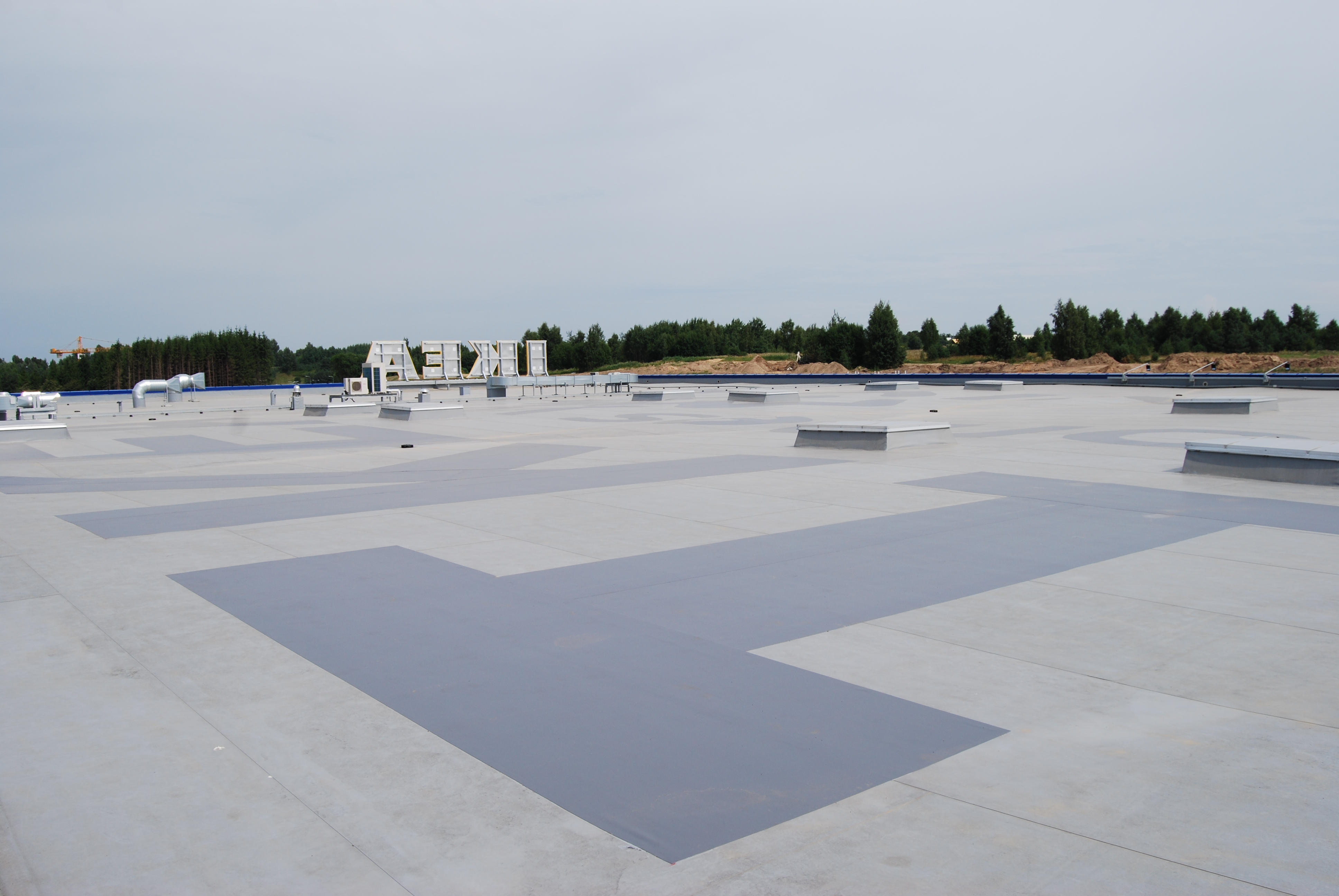 visie referentie vacature Roof from IKO Polymeric for Lithuania's first IKEA - IKO Polymeric